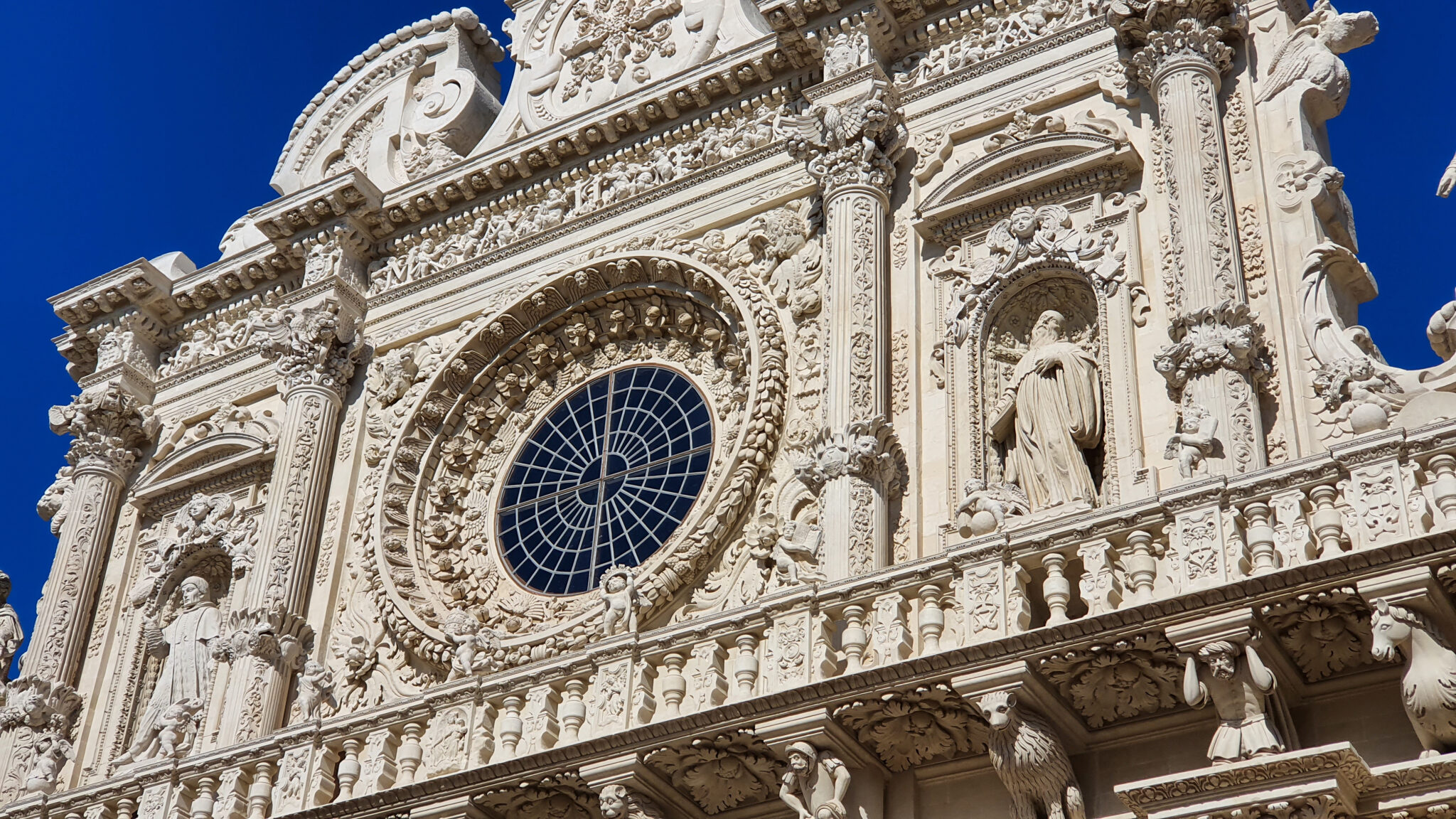 https://www.goto-fly.it/wp-content/uploads/2022/10/BRINDISI_PUGLIA_Photo-01-2048x1152-1.jpg